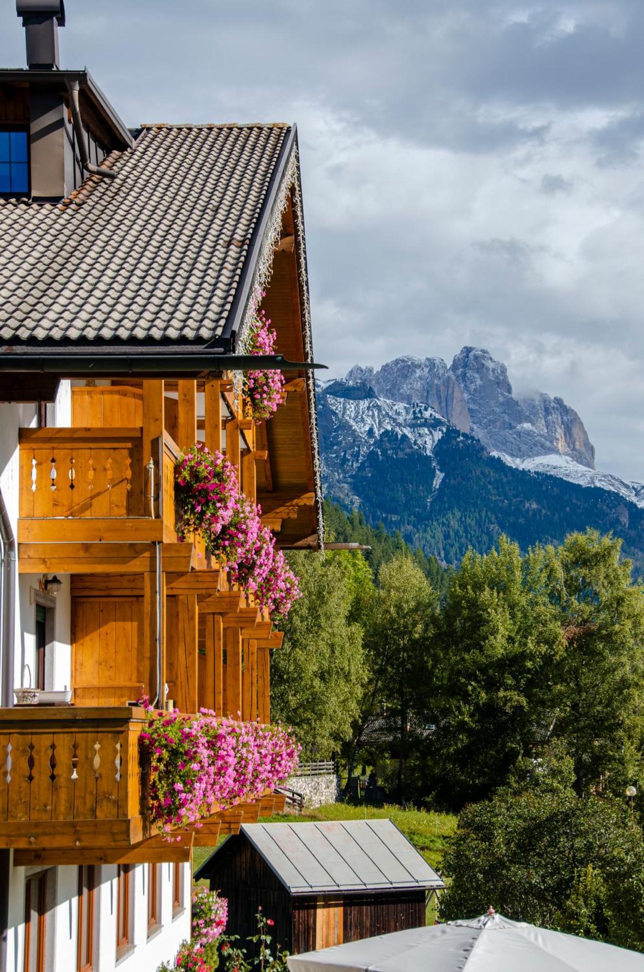 Villa Gemmy Pozza di Fassa Exterior foto